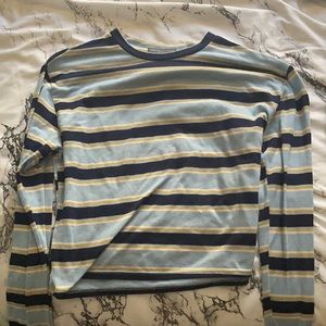 Cropped long sleeve shirt